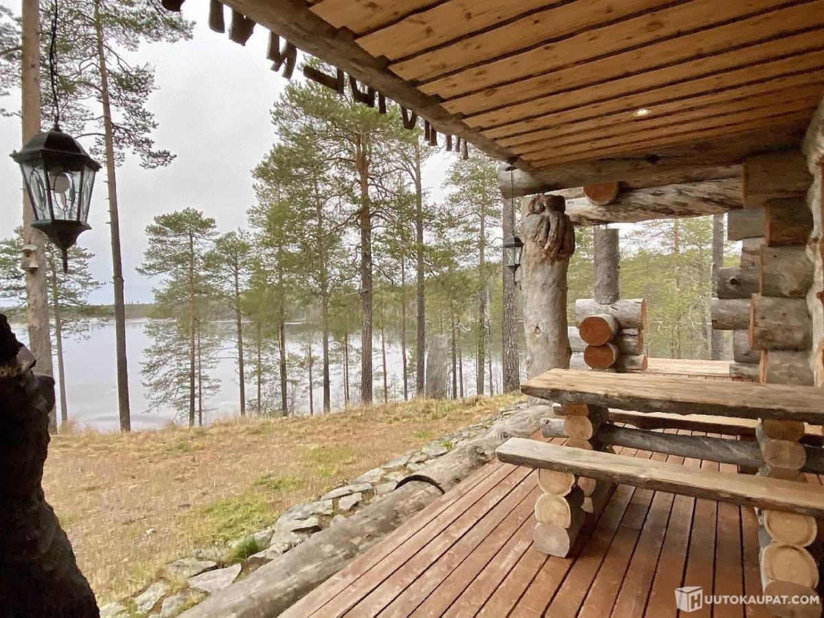 Villa Spectacular Rural Log House With 2 Saunas Next To A Beautiful Lake à Kuusamo Extérieur photo