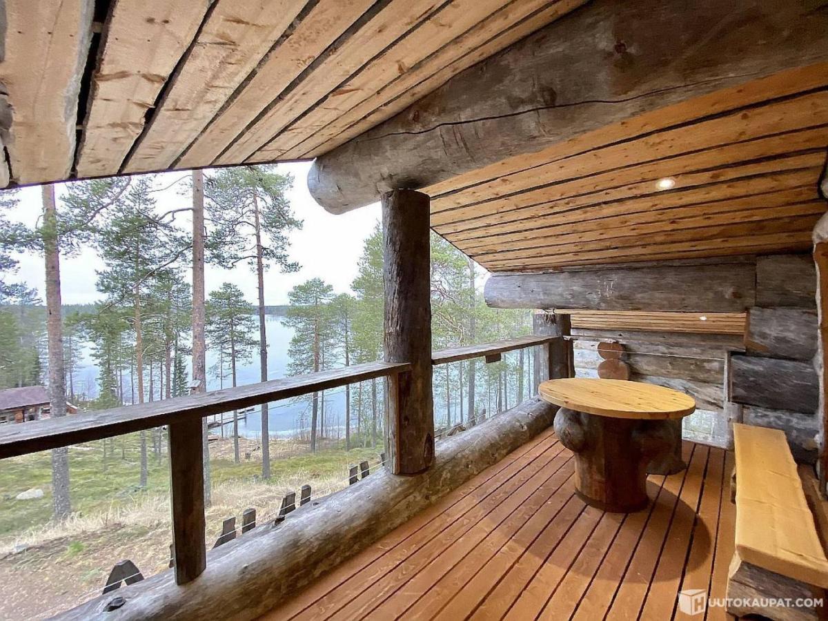 Villa Spectacular Rural Log House With 2 Saunas Next To A Beautiful Lake à Kuusamo Extérieur photo