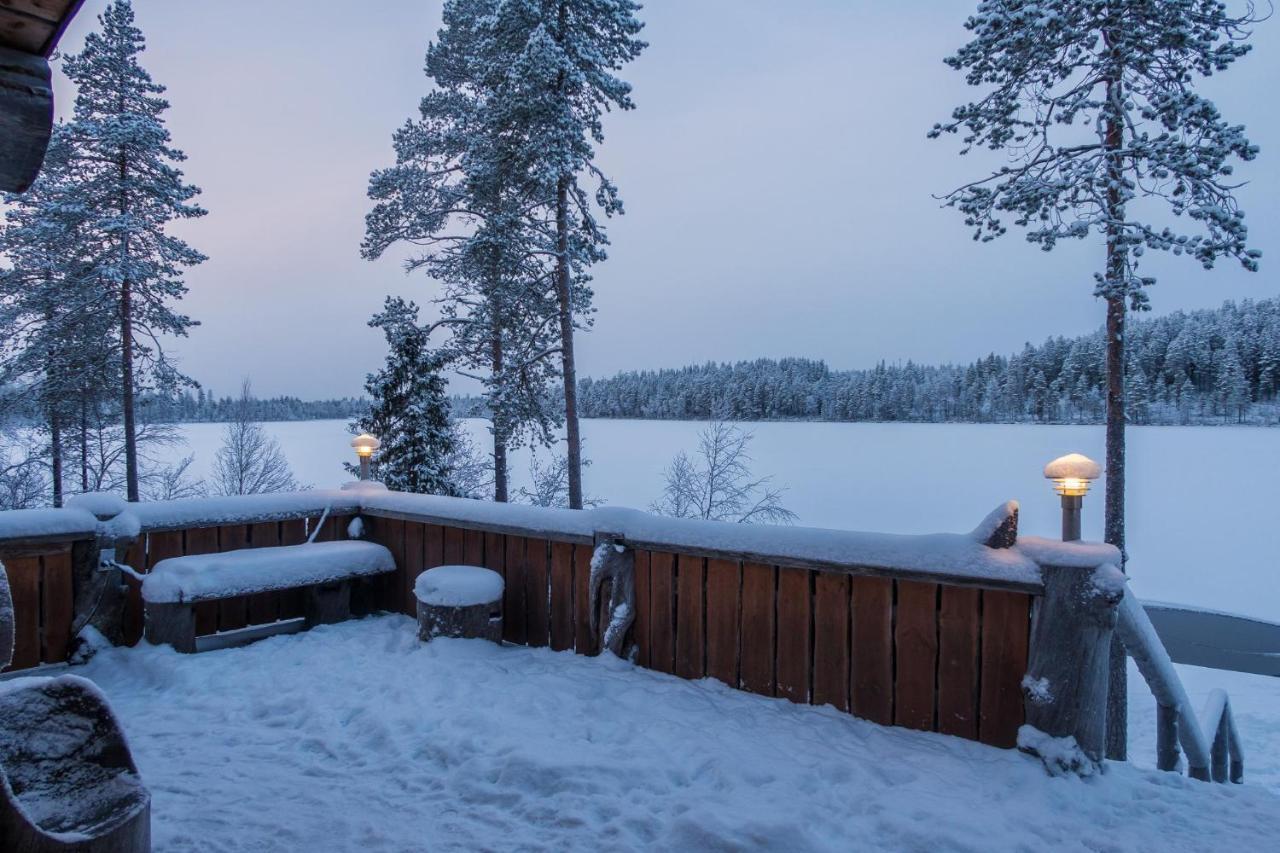 Villa Spectacular Rural Log House With 2 Saunas Next To A Beautiful Lake à Kuusamo Extérieur photo